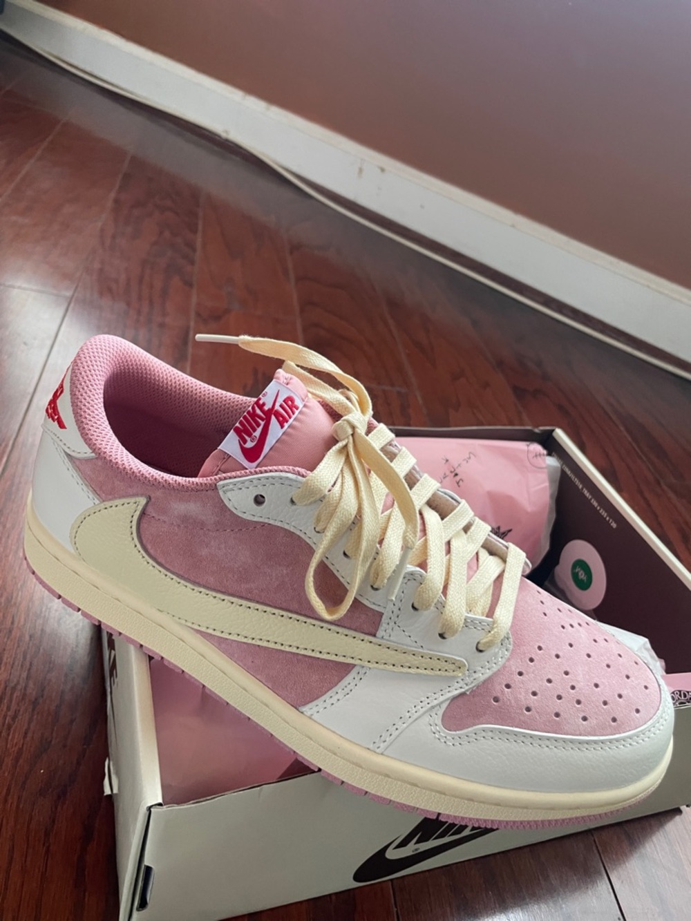 Men’s size 10 air Jordan 1 low - Picture 4 of 5